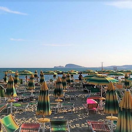 Guesthouse Holiday Formia Beach Ngoại thất bức ảnh