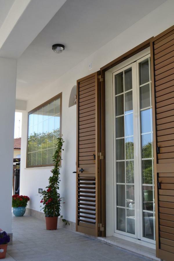 Guesthouse Holiday Formia Beach Ngoại thất bức ảnh