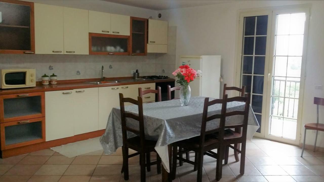Guesthouse Holiday Formia Beach Ngoại thất bức ảnh